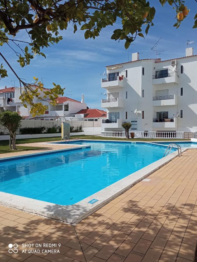 אלבופיירה Cozy Apartment Oura Beach מראה חיצוני תמונה