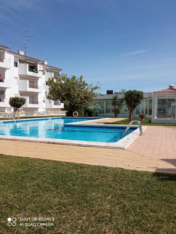 אלבופיירה Cozy Apartment Oura Beach מראה חיצוני תמונה