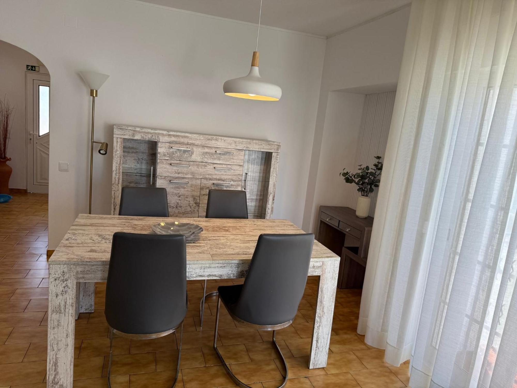 אלבופיירה Cozy Apartment Oura Beach מראה חיצוני תמונה